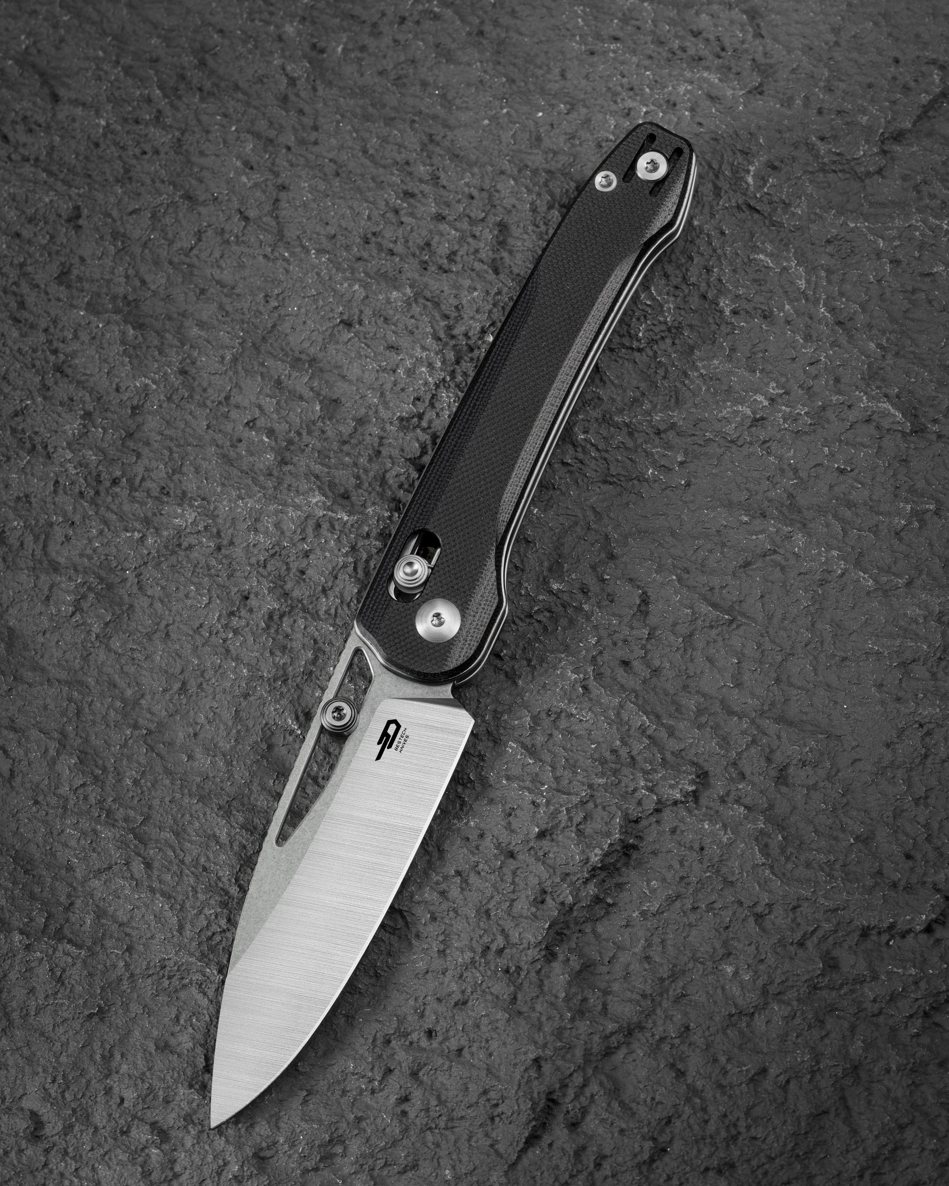 Bestech Cobber BG68A front view – 3.37" 14C28N stonewash + satin blade, black G10 handle, Bar Lock