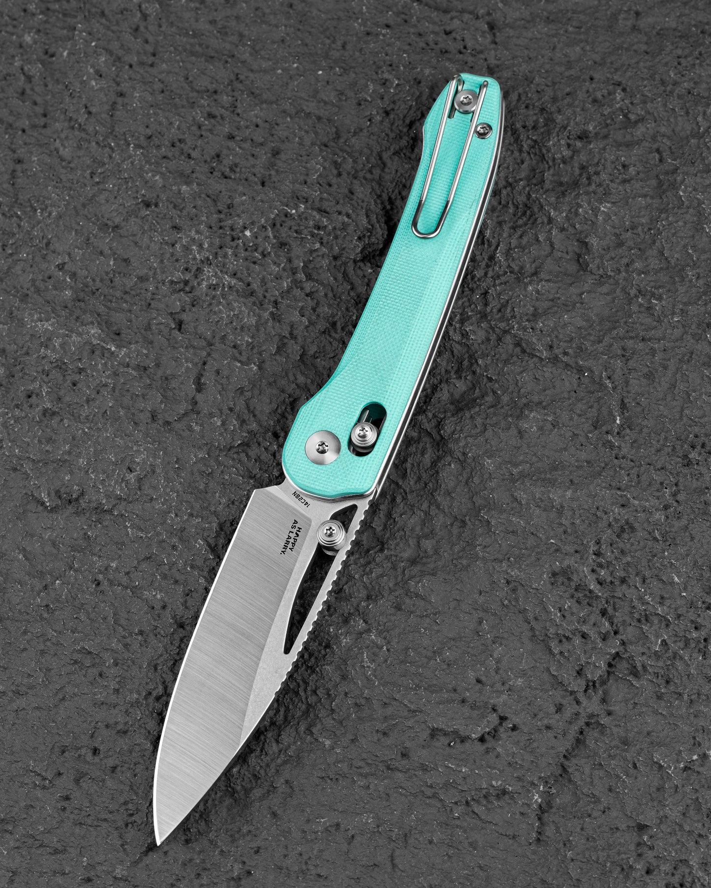 Bestech Cobber BG68B closed view – light blue G10 scales, deep carry clip