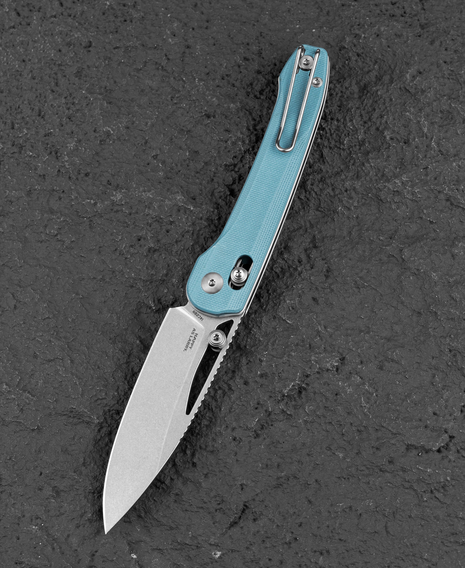 Bestech Cobber BG68C closed view – misty blue G10 scales, deep carry clip