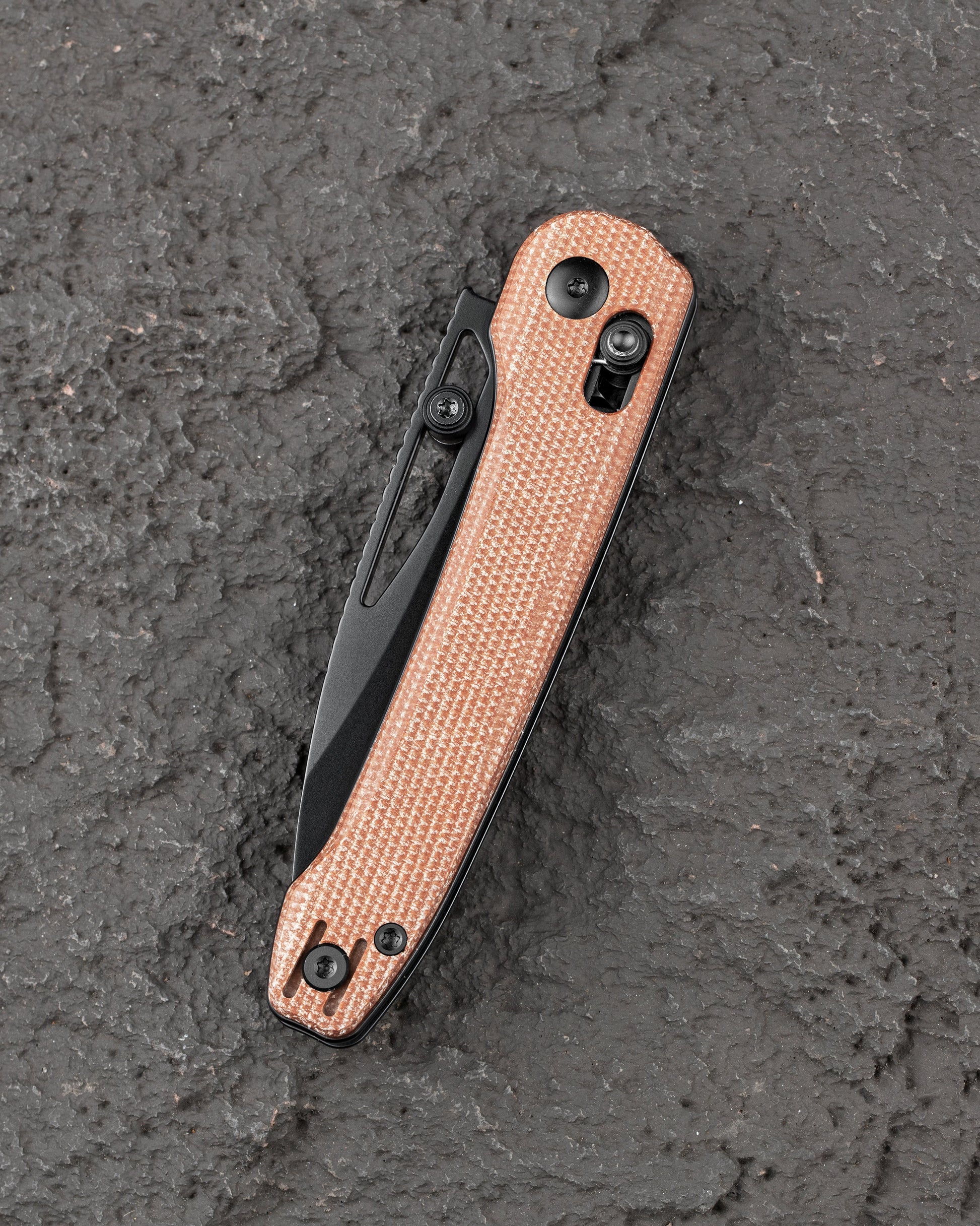 Bestech Cobber BG68F open position – Bar Lock, 7.71" OAL