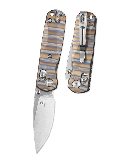 Bestechman SPRITE BMK21C front view – 2.36" M390 stonewash+satin blade, flamed titanium scales, B-Lock