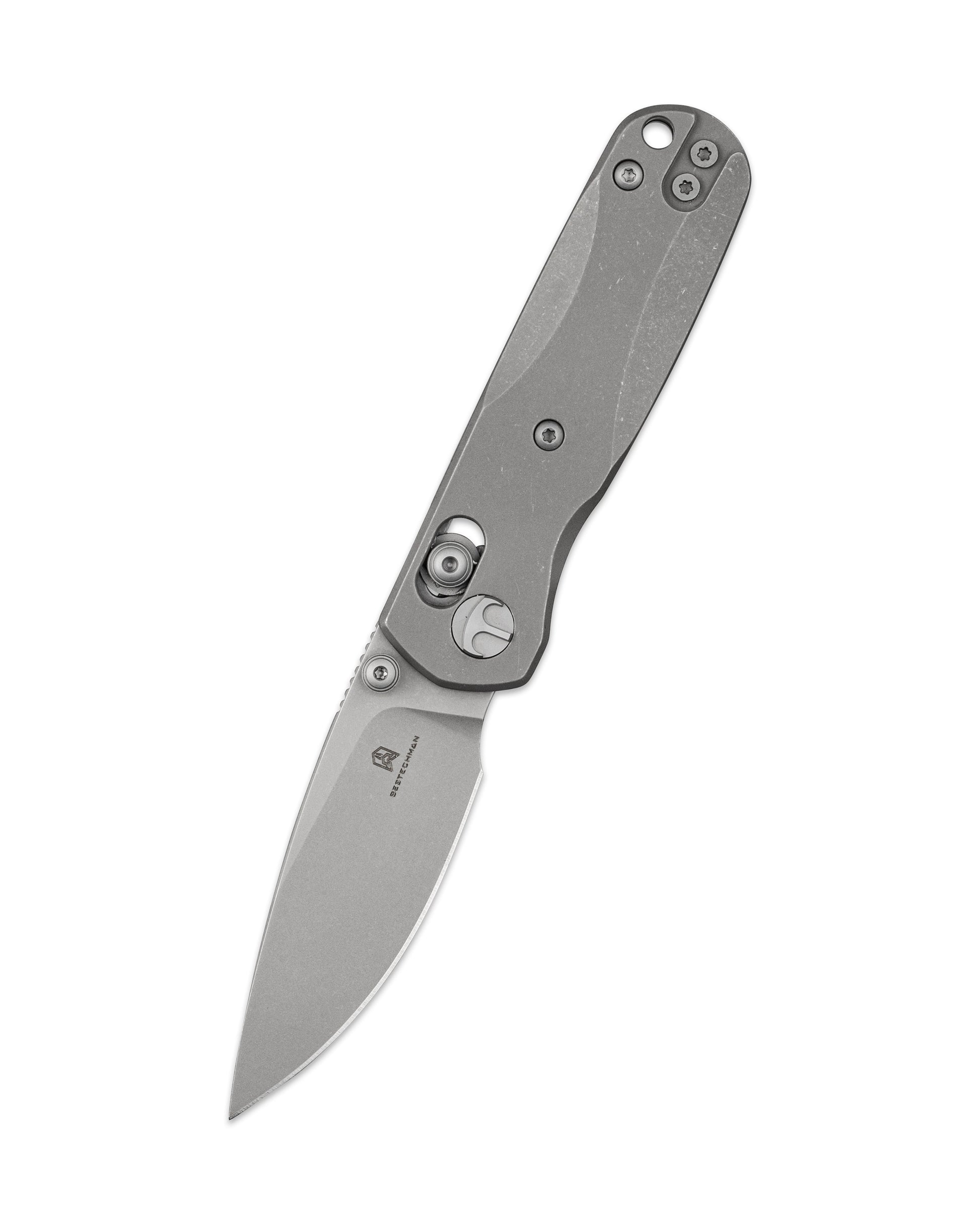Bestechman SPRITE BMK21D closed view – dark stonewash titanium handle, deep carry clip