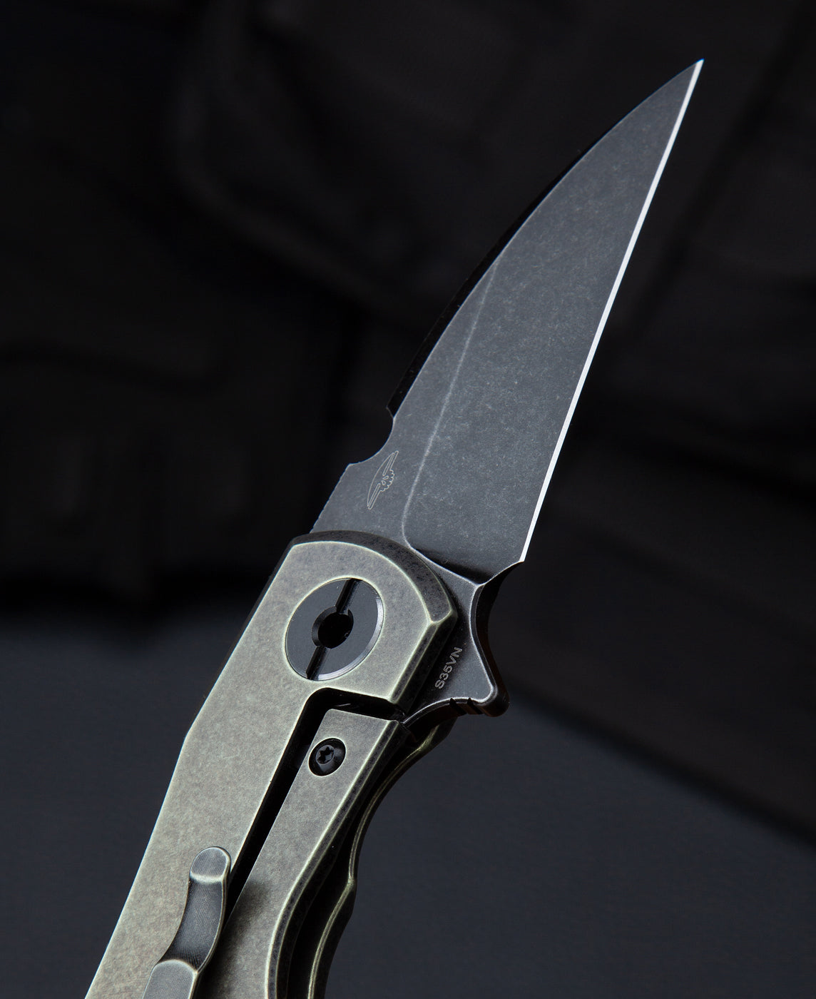 Bestech 2500 Delta BT2006D bronze titanium anodization detail – warm bronze oxide layer finish