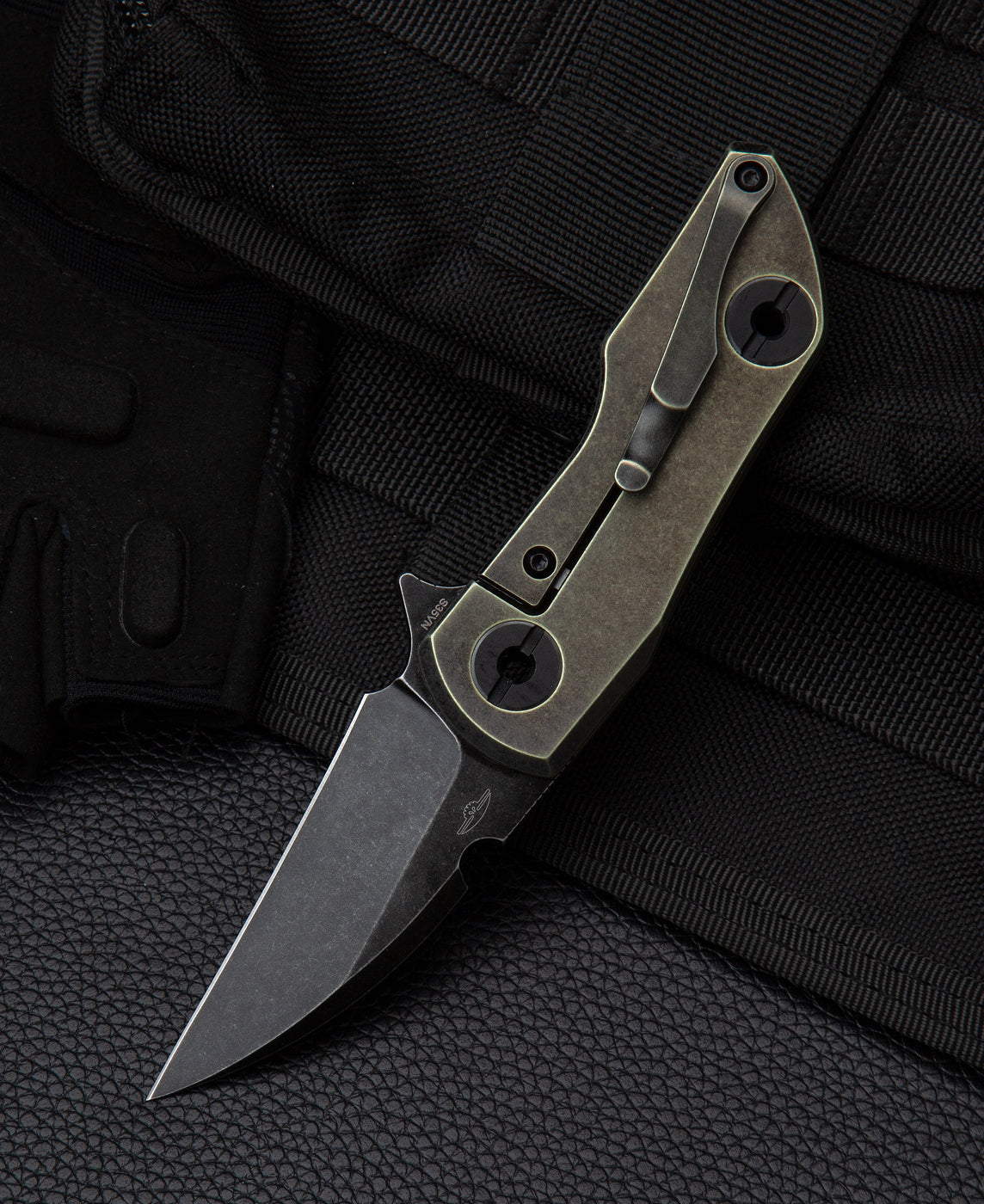 Bestech 2500 Delta BT2006D closed view – 3.5" closed, bronze anodized titanium frame lock