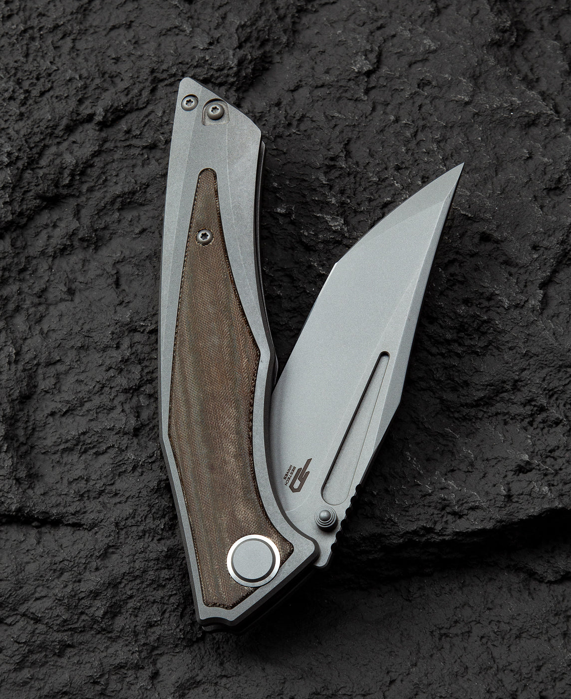Bestech Togatta BT2102D blade detail – 3.74" M390 bead blast stonewash finish, 3.8mm thick
