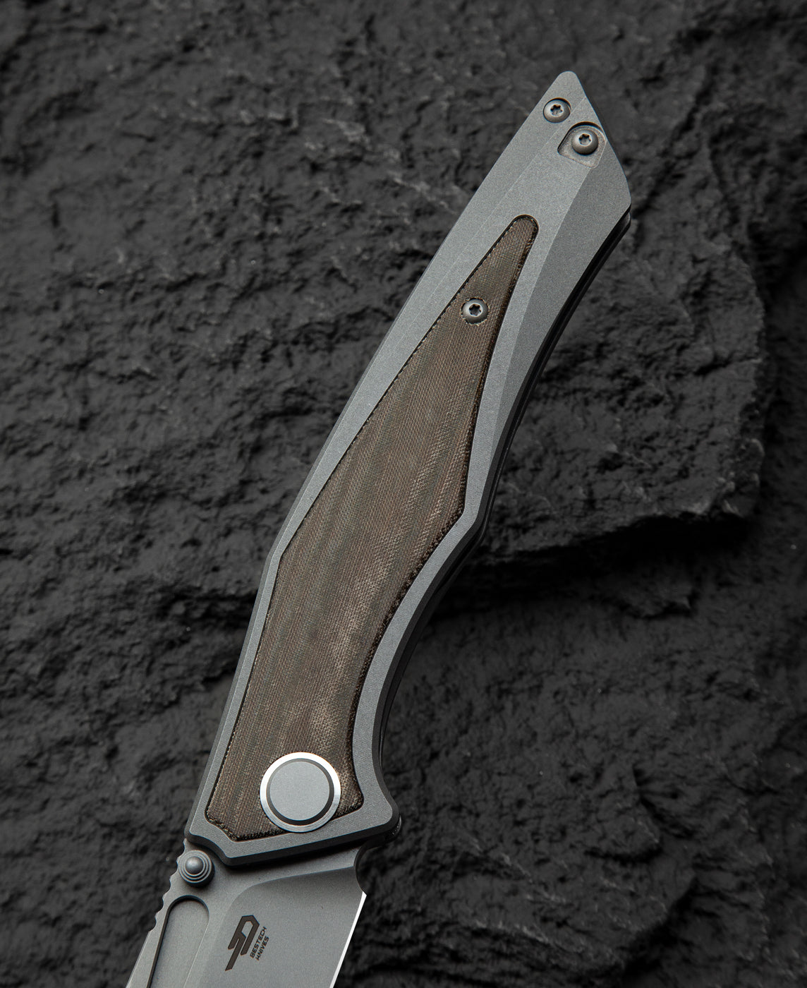 Bestech Togatta BT2102D EDC carry – full-size 9.1" folding knife, 139g
