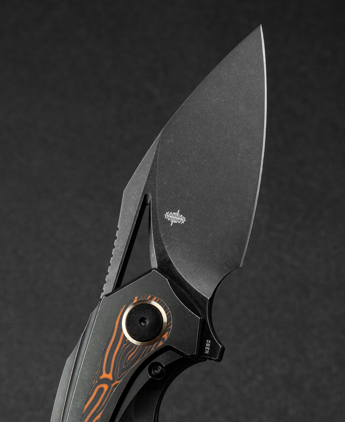 Bestech Nuke BT2107E frame lock detail – black titanium frame lock, ceramic bearing flipper