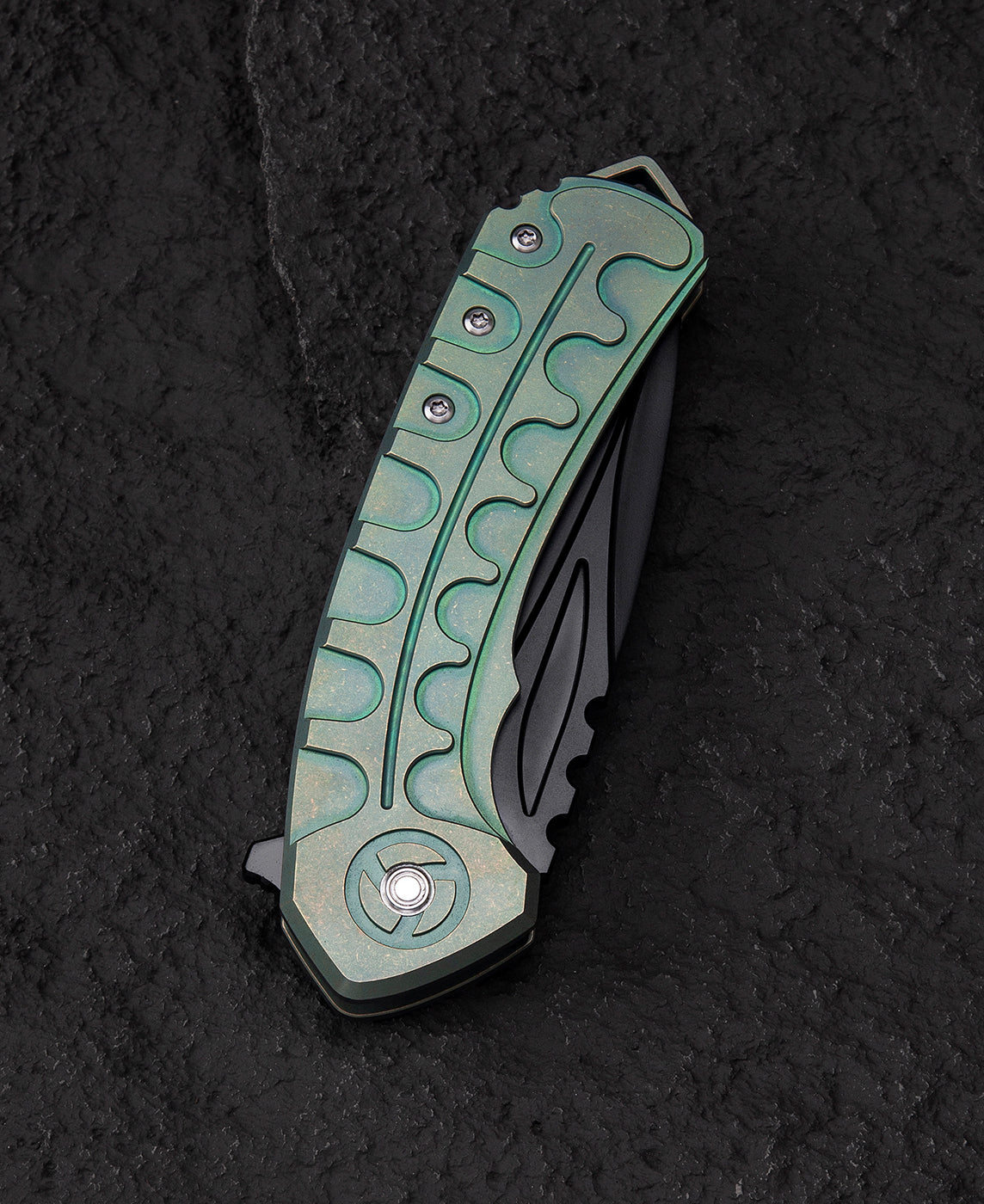 Bestech Buwaya BT2203D blade detail – 3.54 inch M390 black stonewash, 4mm blade stock