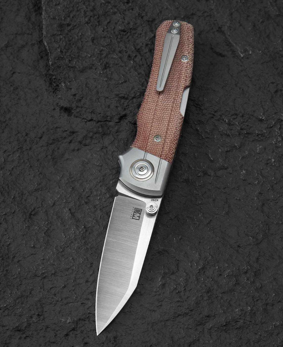 Bestech Tonic BT2204B closed view – 4 inch closed length, titanium canvas micarta handle