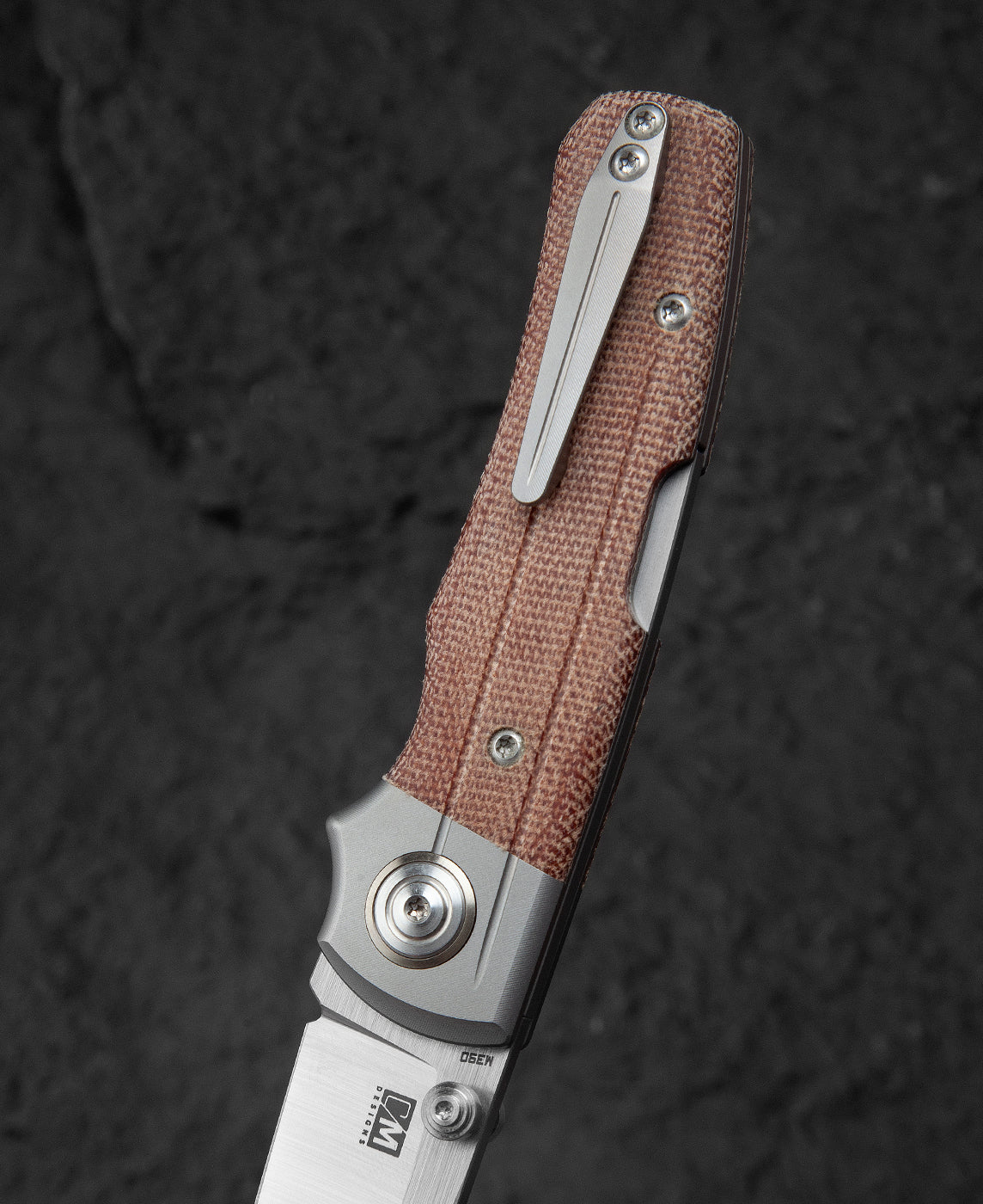 Bestech Tonic BT2204B lockback detail – spine lock mechanism, Colin Maisonpierre design