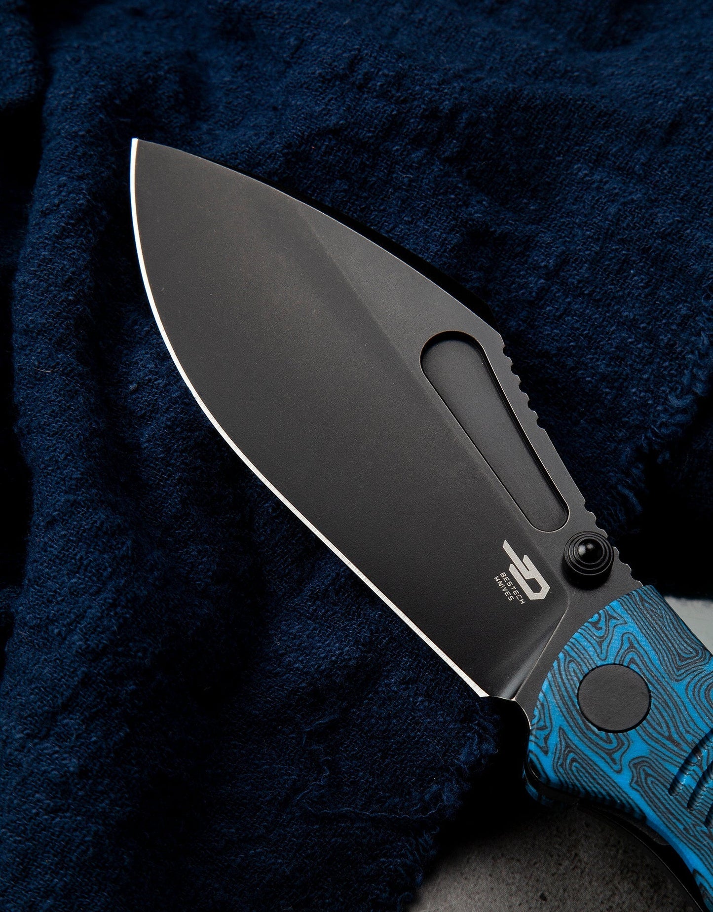 Bestech Lockness BT2205D blade detail – M390 black stonewash blade Koenscraft design near 4 inch working knife