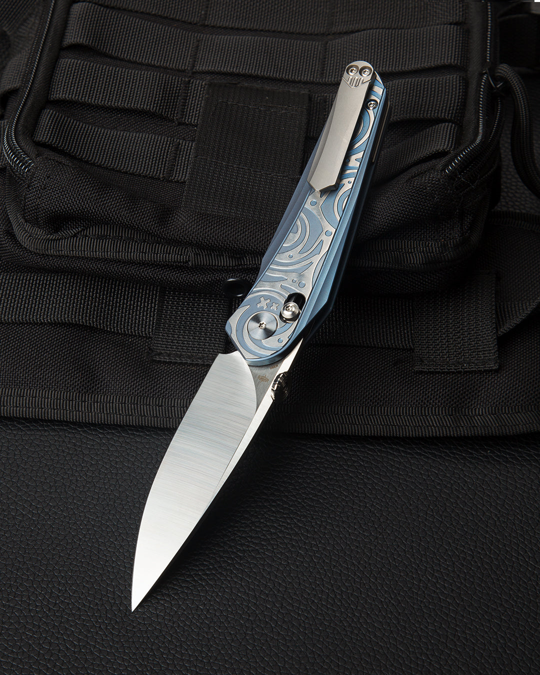 Bestech Mothus BT2206A closed view – 4.58 inch closed blue titanium bar lock folder with thumb disk