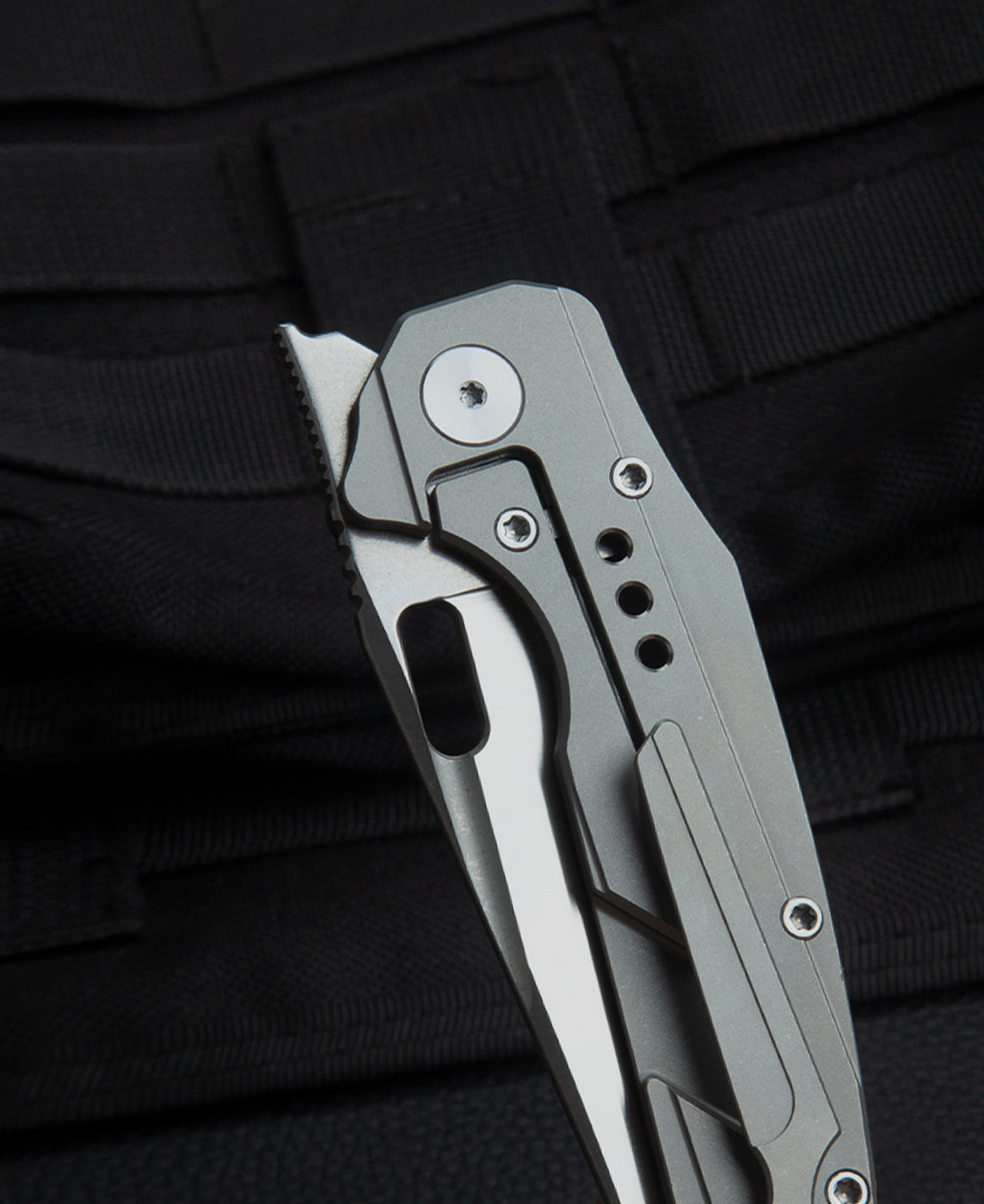 Bestech Nyxie BT2209C grey titanium detail – grey anodized titanium handle frame showing refined neutral finish