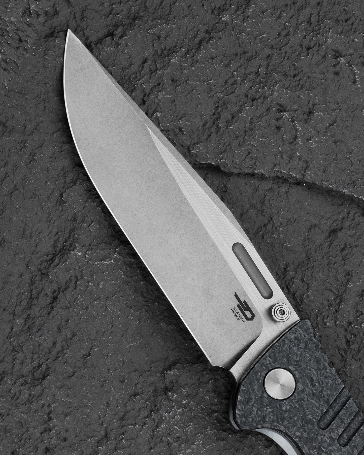 Bestech Keen II BT2301B stonewash satin finish detail – dual finish S35VN blade showing stonewash flat and satin bevel