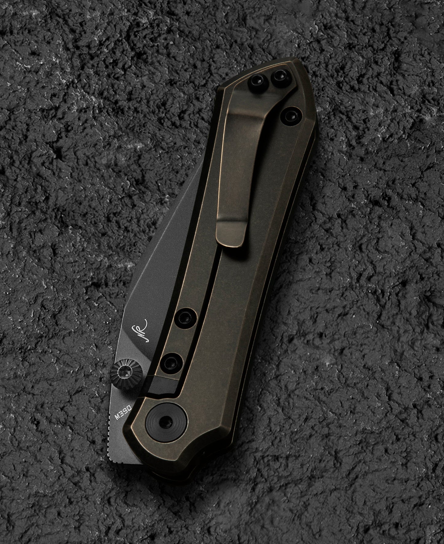 Bestech Icarus BT2302B blade detail – M390 steel with black stonewash finish by Nick Rogers