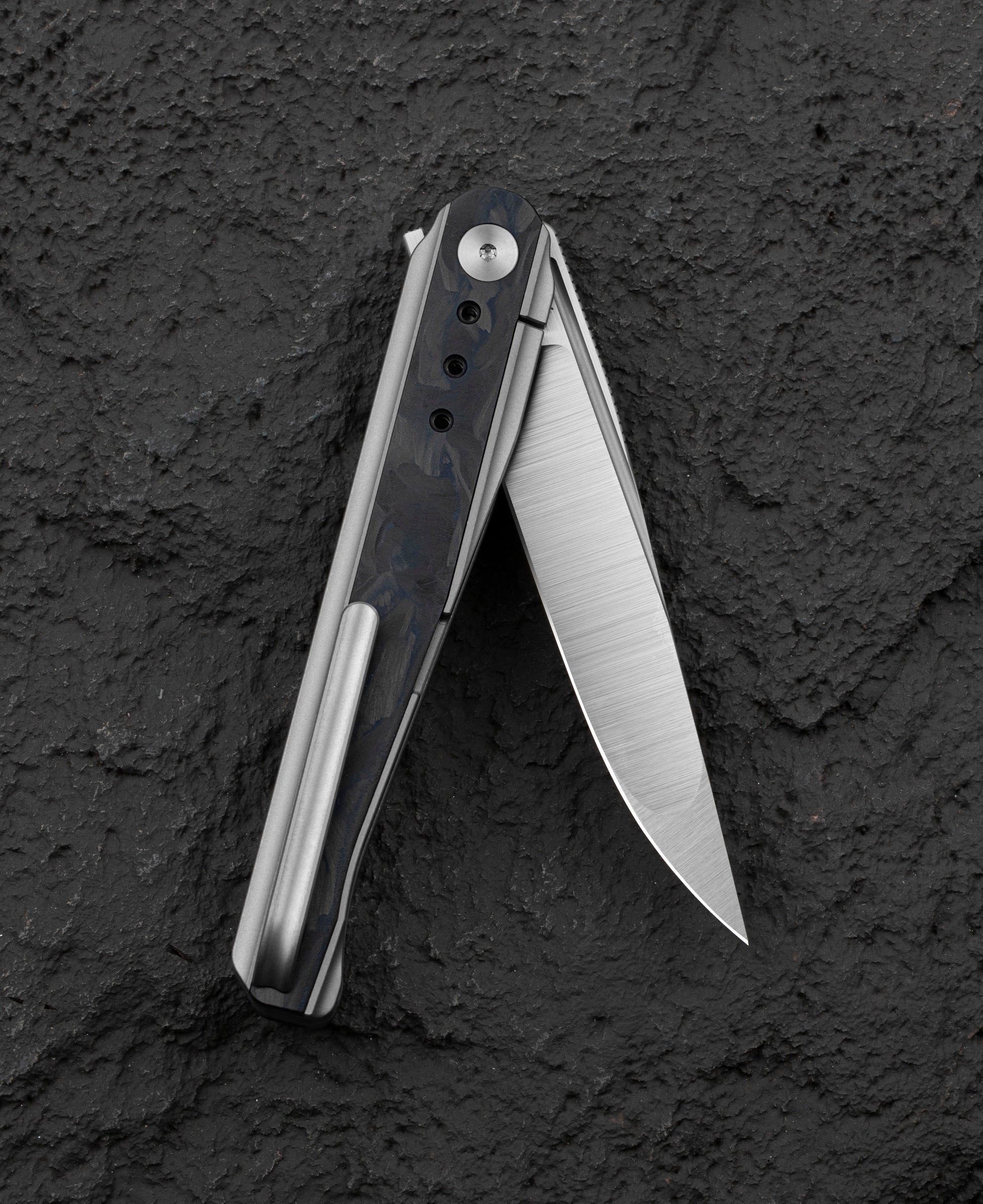Bestech Spear Phisher BT2405B full view – complete knife layout, 7.89 inch overall length