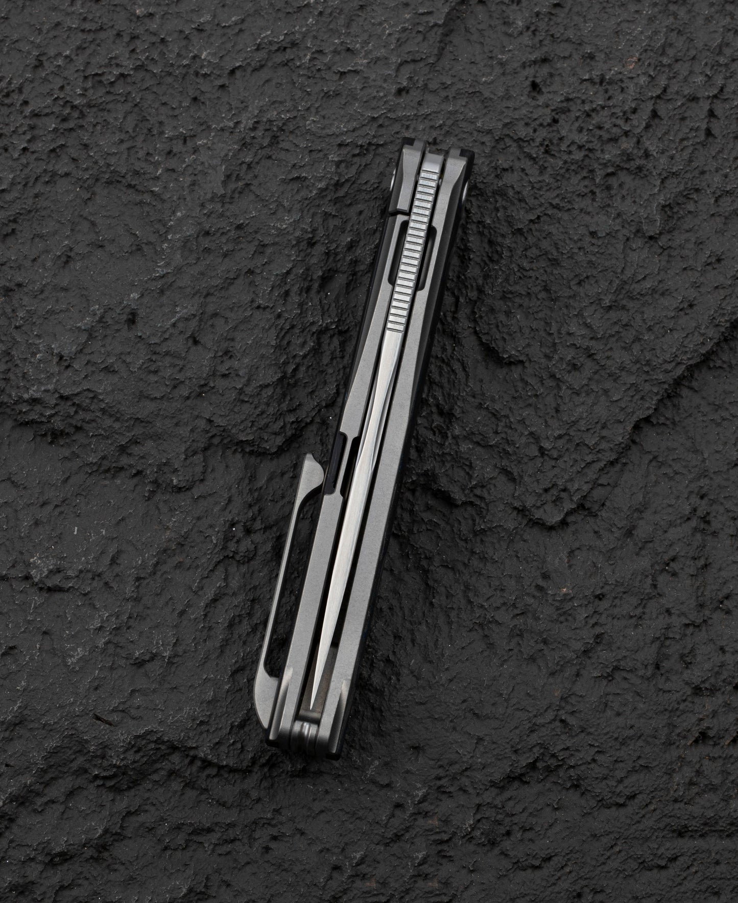 Bestech Spear Phisher BT2405B side view – 3.48 inch M390 blade open, Todd Knife and Tool design