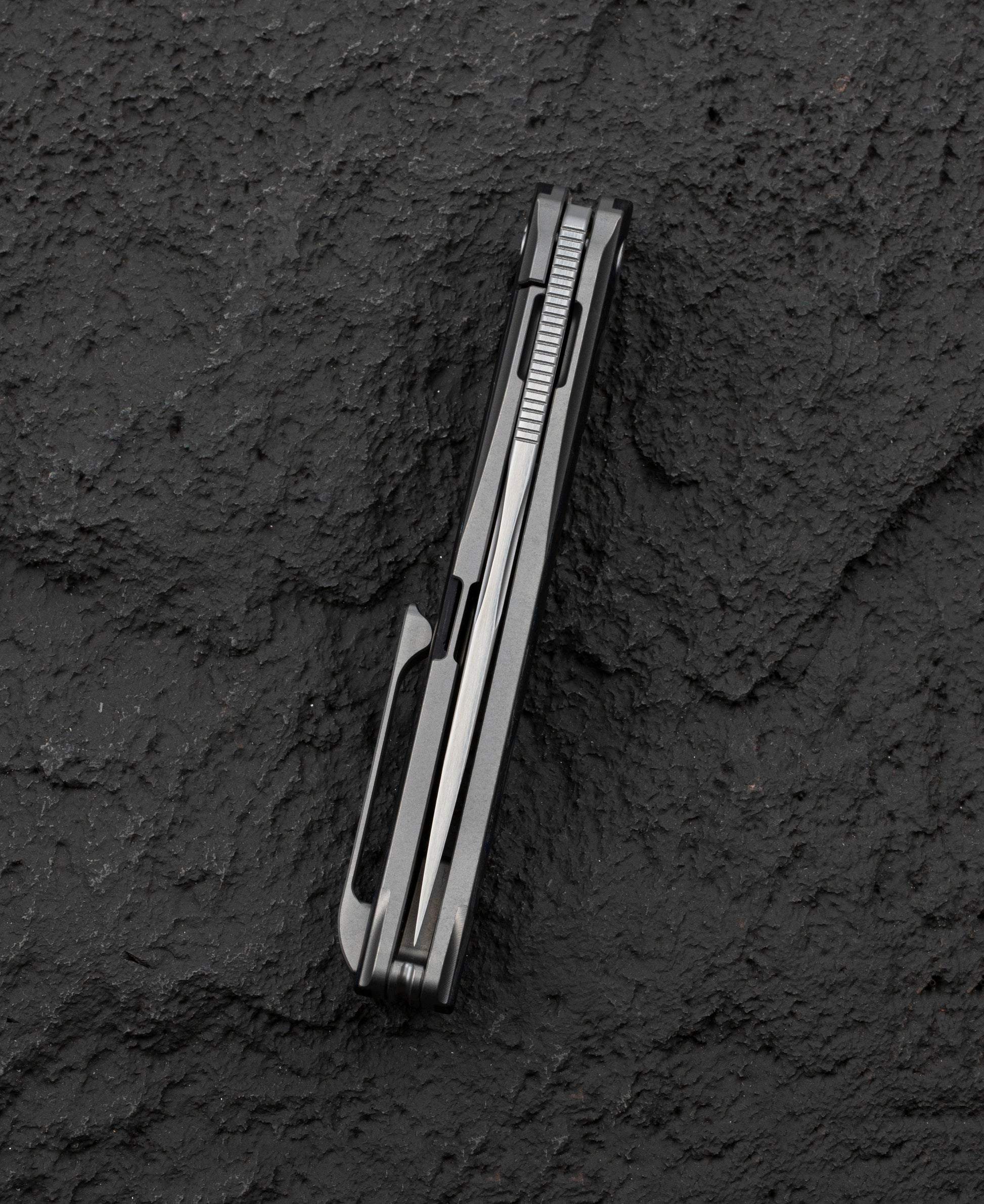 Bestech Spear Phisher BT2405B side view – 3.48 inch M390 blade open, Todd Knife and Tool design