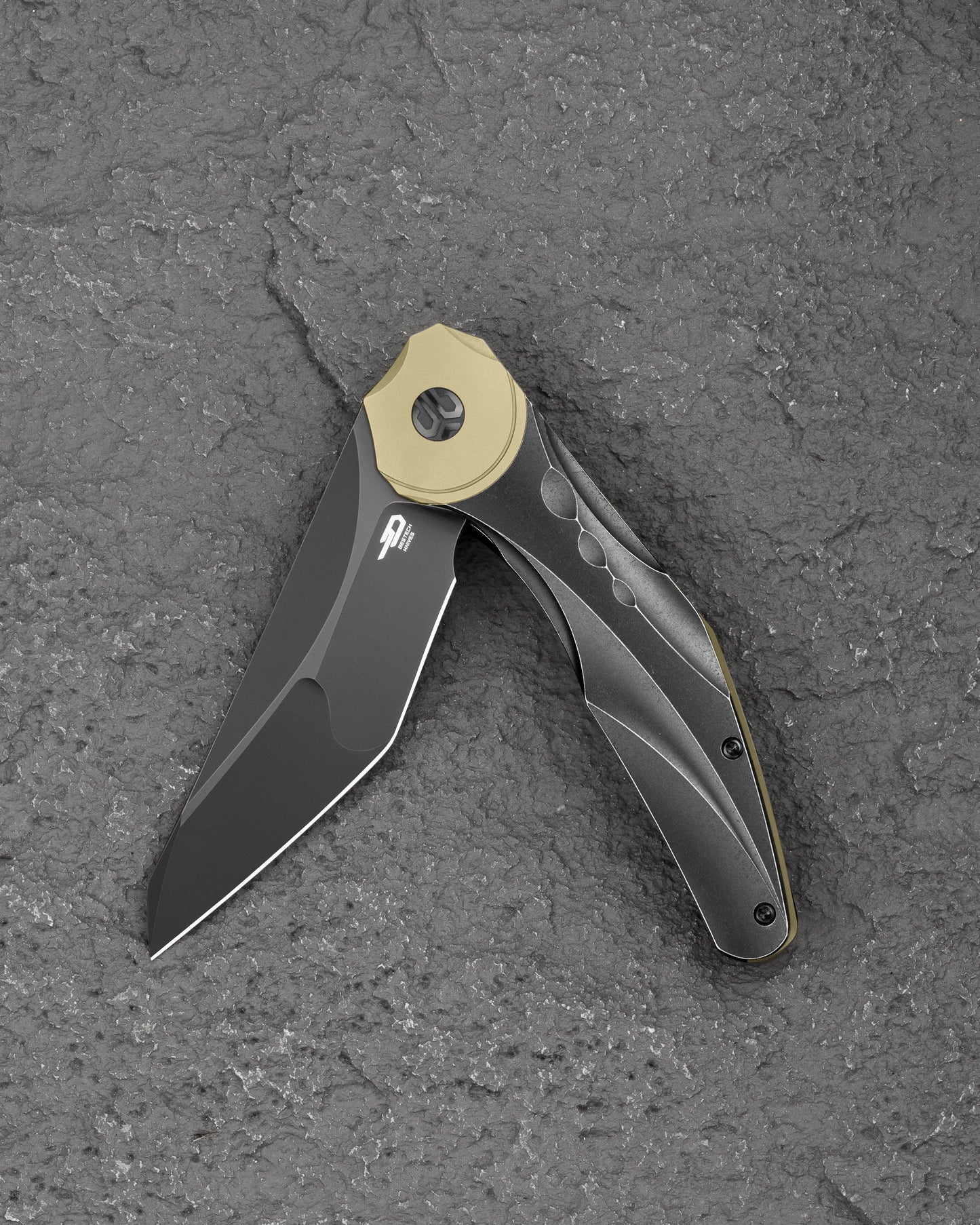 Bestech Excentric BT2412B M390 3.882 Inch Black Stonewash Blade Detail