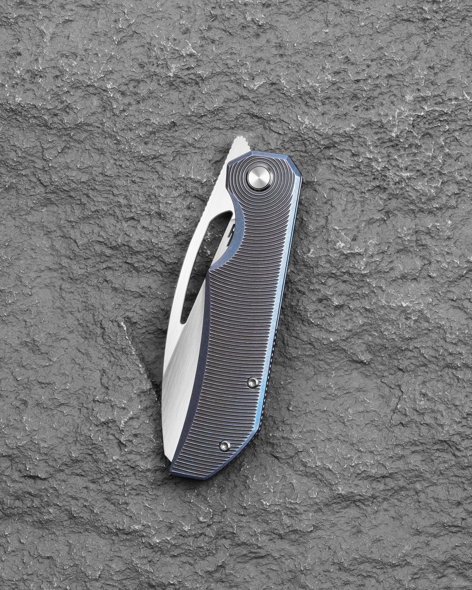 Bestech Taipan BT2503D MagnaCut 3.73 Inch Hollow Grind Hand Rubbed Satin Blade Detail