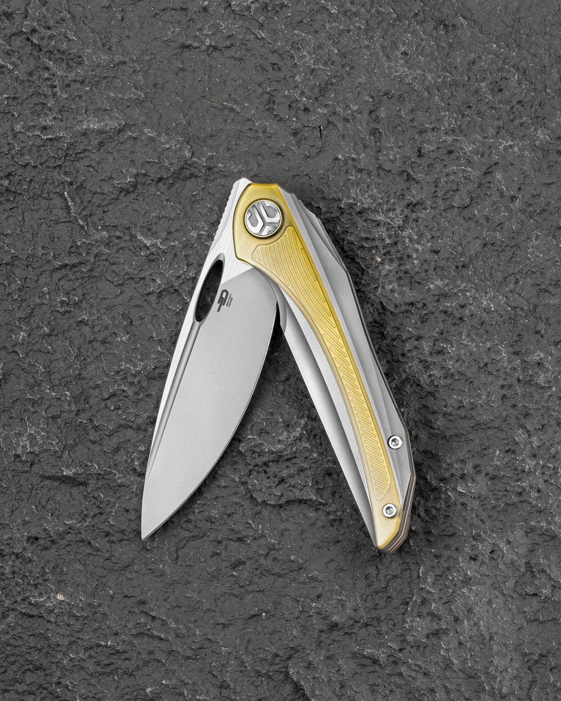 Bestech Senu BT2601A Folding Knife Blade Spine Detail S90V Steel