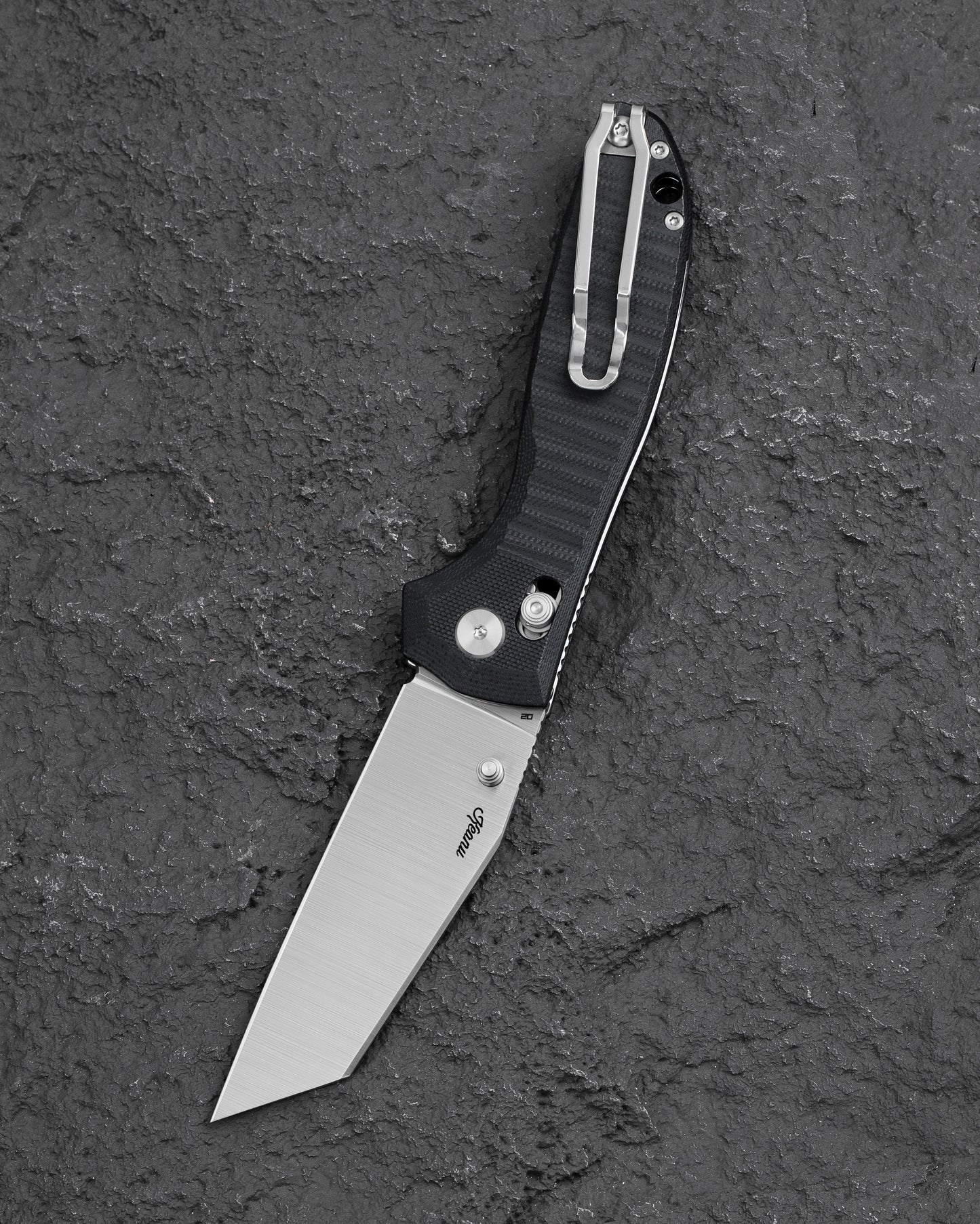 Bestech Liger BTKG61A closed view – Black G10 handle, B-Lock folding knife