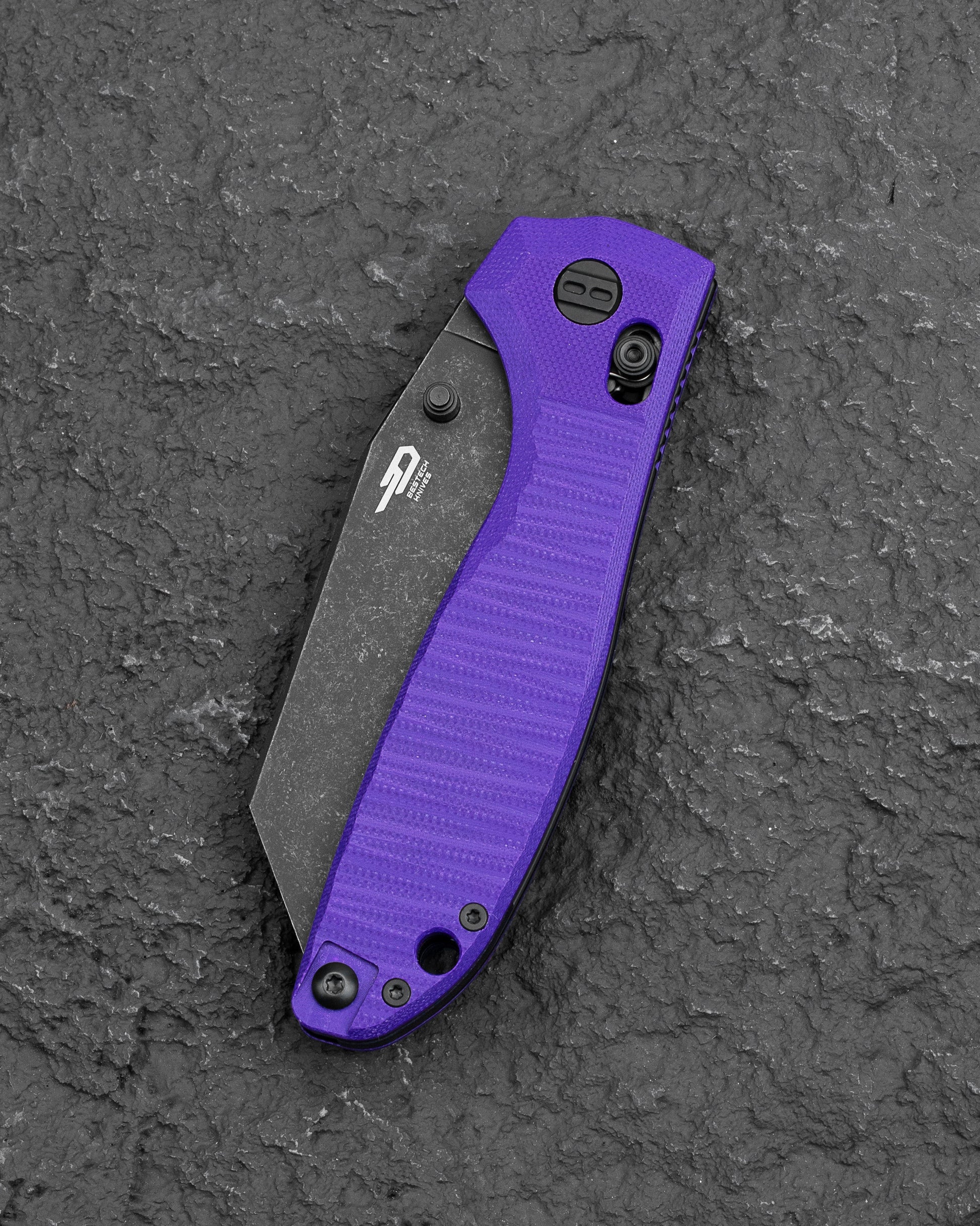 Bestech Liger BTKG61E Purple G10 scales – handle texture and color detail