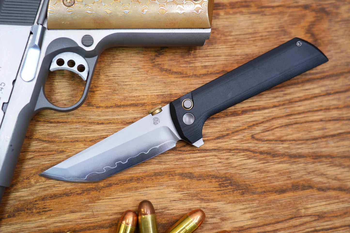 North Mountain Blade 2406BK chop2 45 thumb disc button lock g10 handle