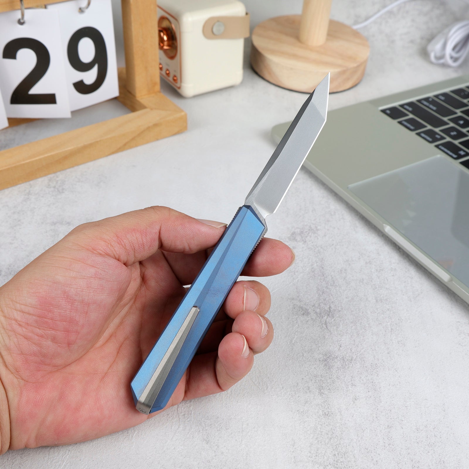 Remette RT-ELIGO EGB4 closed view – 3.90" closed titanium folding knife with tip-up pocket clip