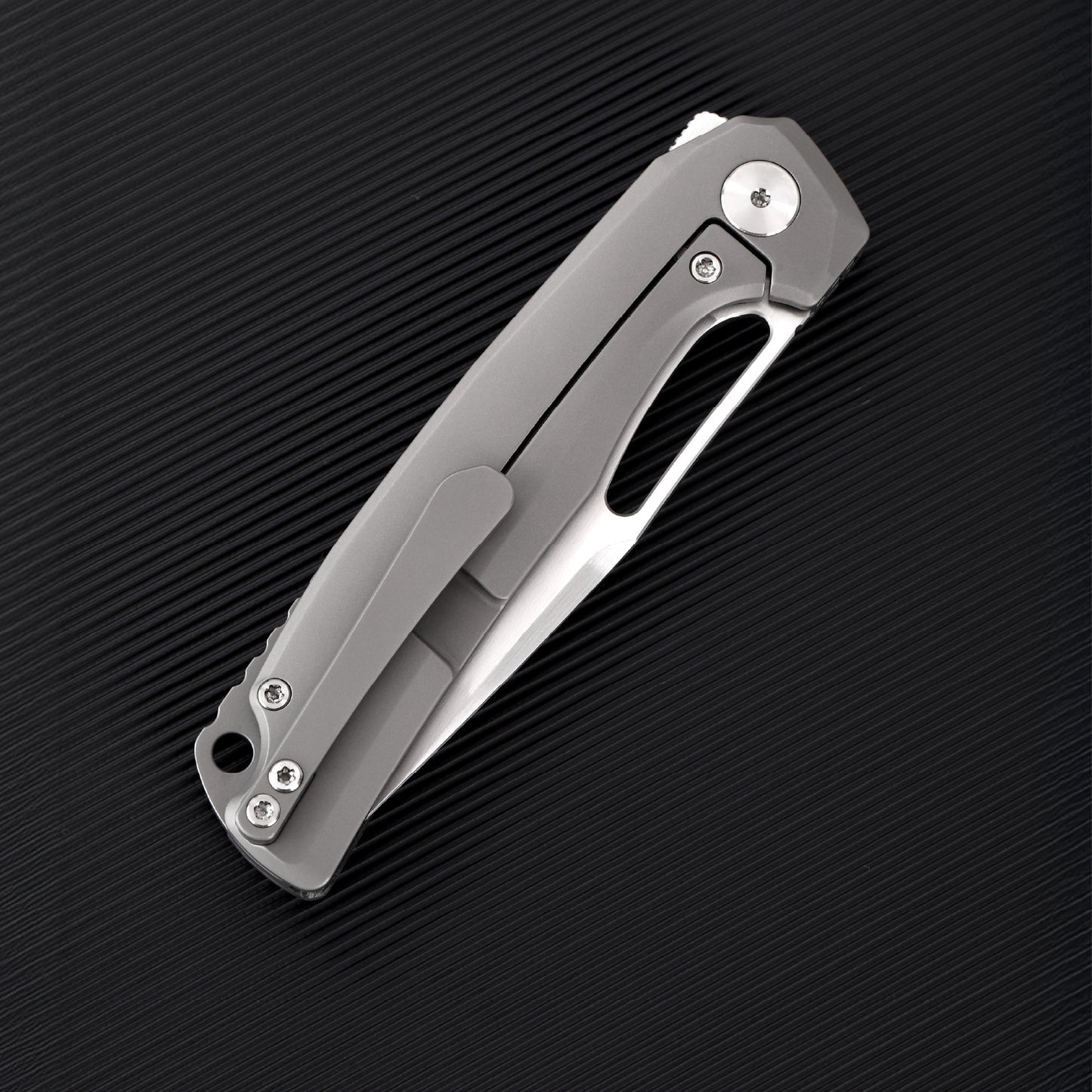 FerraMonster FERROX FM23006-B titanium frame lock detail