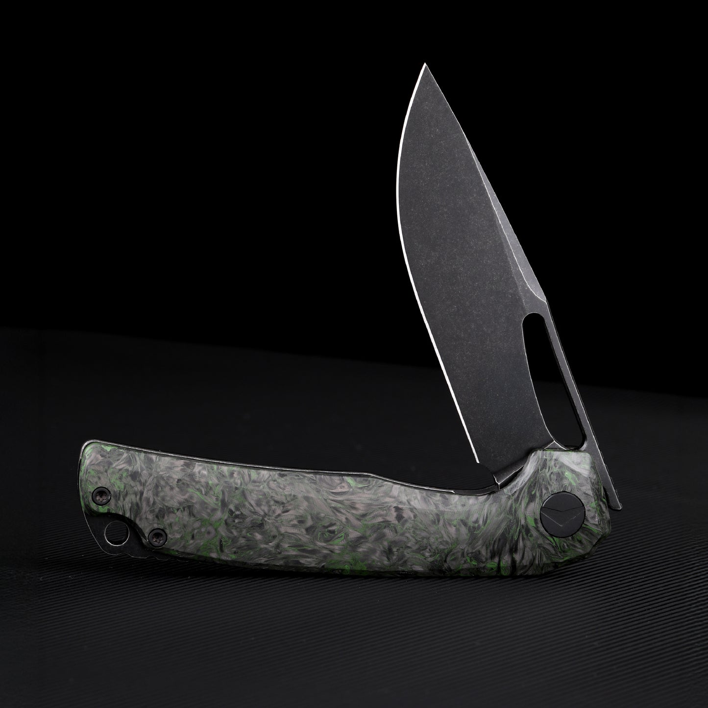 FerraMonster FERROX FM23006-C – 3.5" Black Stonewash M390 Blade, Dark Matter Green FatCarbon & Titanium Frame Lock Knife
