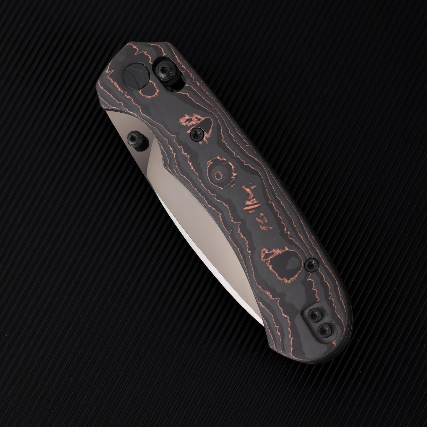 FerraMonster Spectrum FM23004-D – 3.31" Black DLC M390 Blade, Copper Foil Carbon Fiber Crossbar Lock Knife
