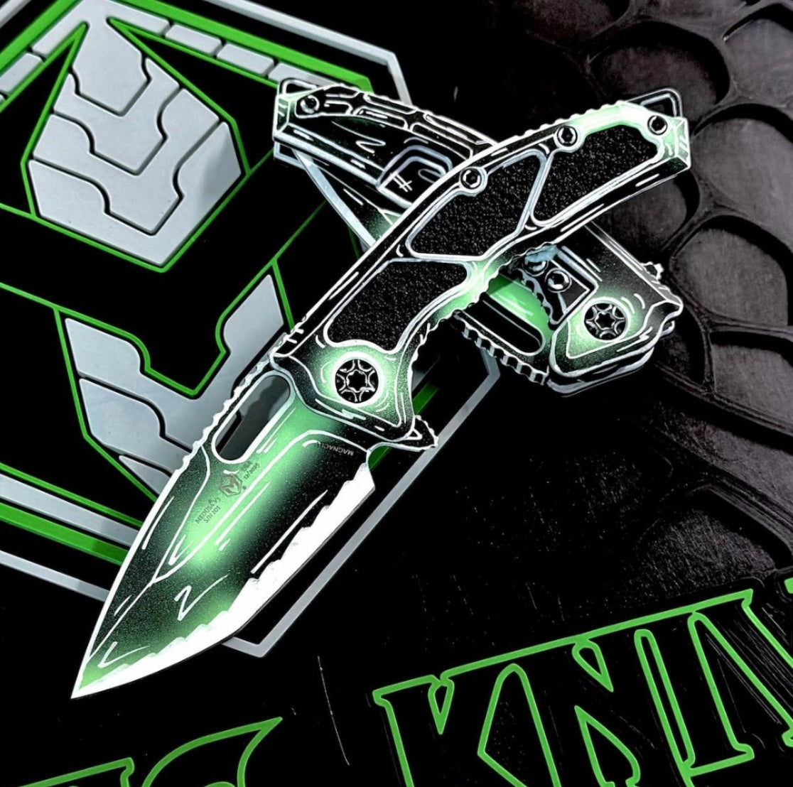 Heretic Knives Medusa Manual Toxic Green UV Reactive (Negative Cel Shading) - 3.00" MagnaCut Tanto Knife