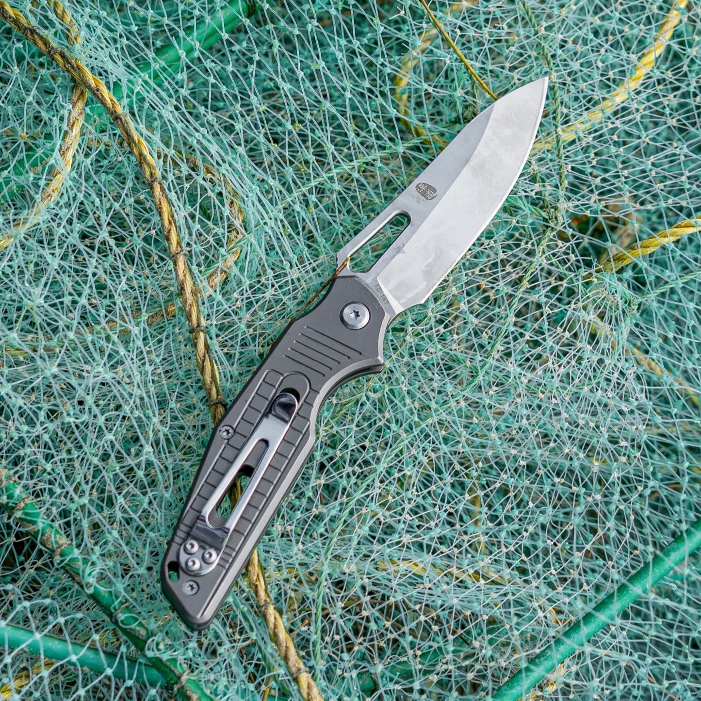 HX OUTDOORS Rock Fluorite TD-15T – 2.95" D2 Titanium Liner Lock Pocket Knife