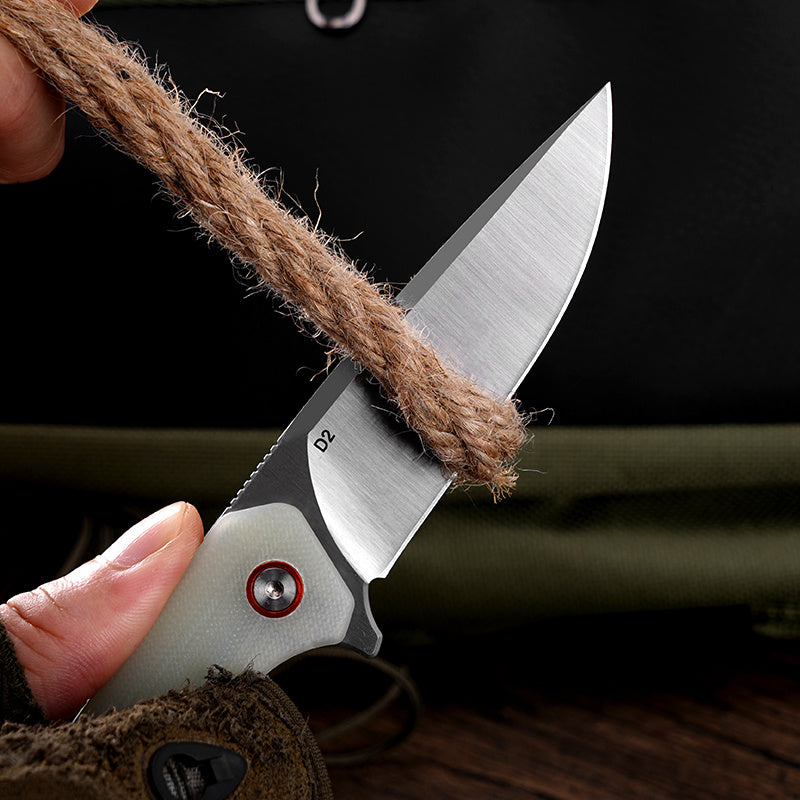 Klaken J146 Ridge J146-JadeG10-Satin blade detail – satin D2 drop point cutting rope