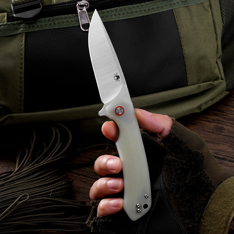 Klaken J146 Ridge J146-JadeG10-Satin open in hand showing satin D2 blade and jade G10 handle