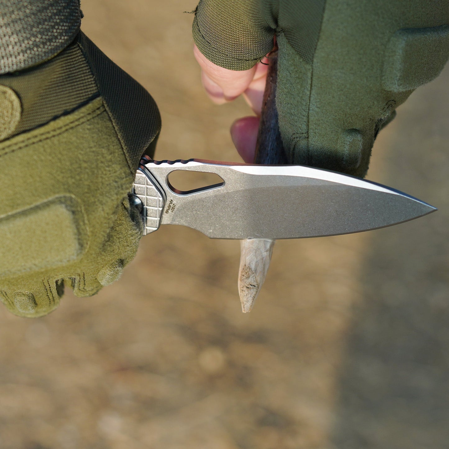 CJRB Frack J1931FST blade detail – stonewashed AR-RPM9 drop point