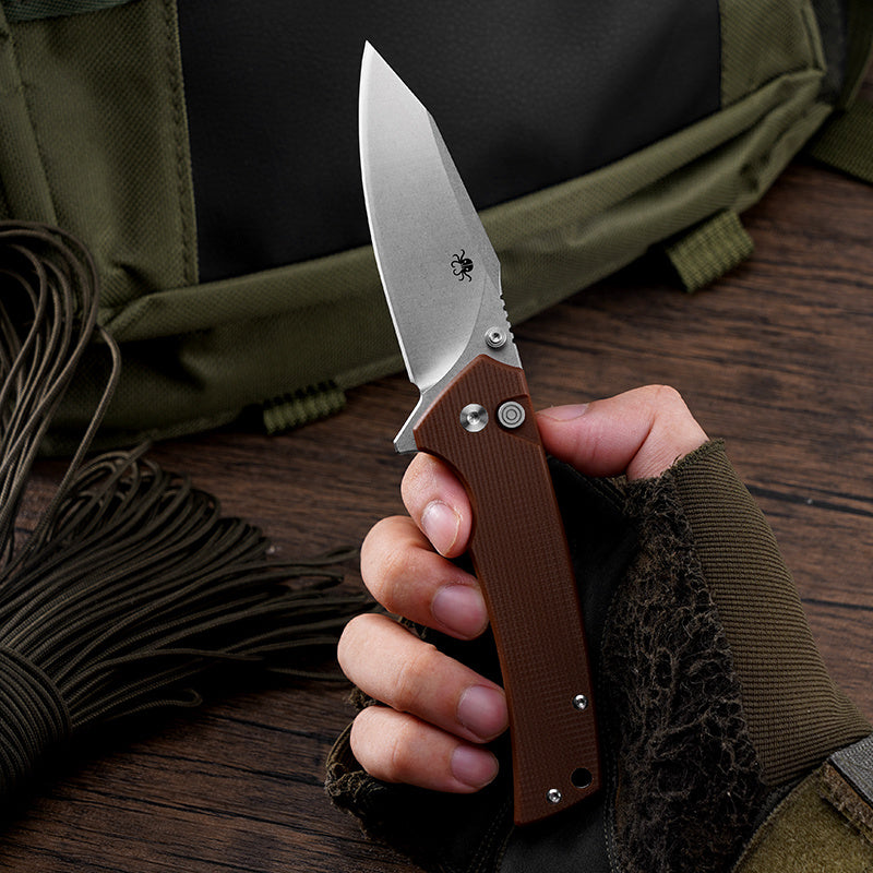 Klaken J313 Riven J313-D2-BrownG10 button lock detail