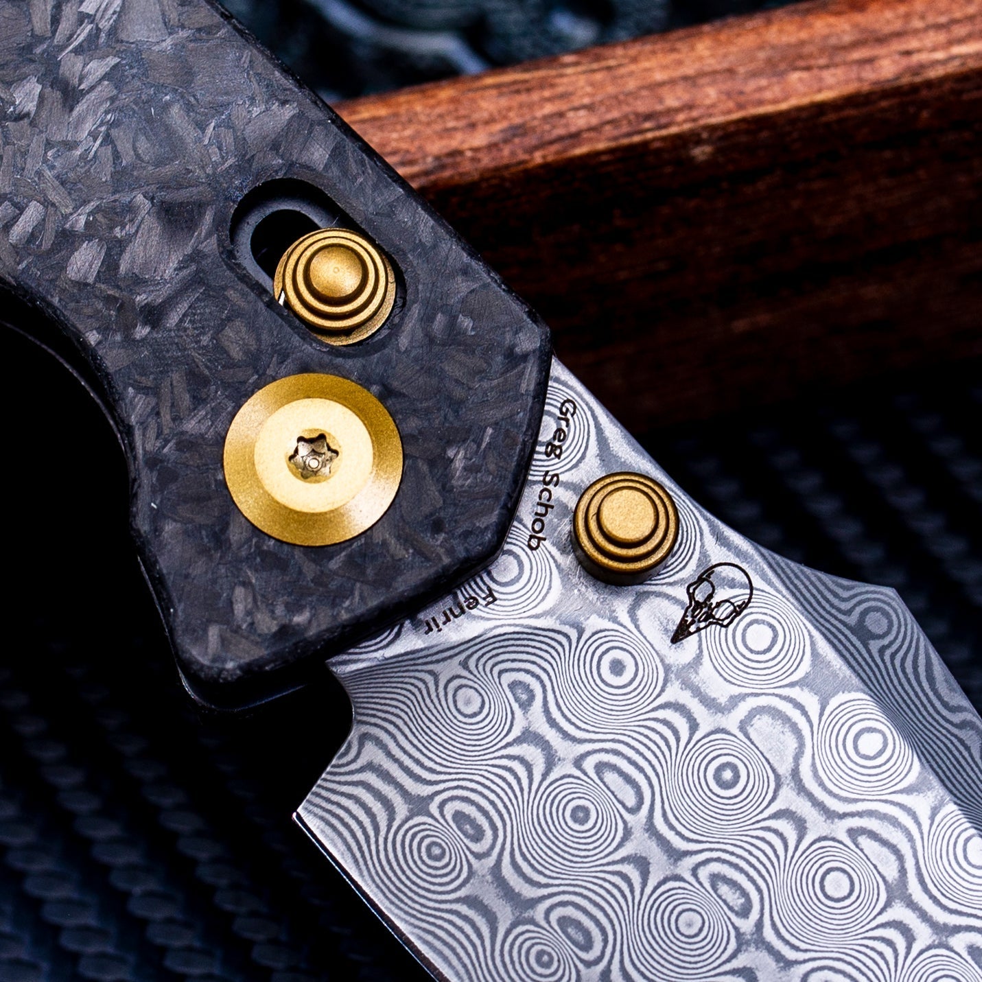 Kansept Fenrir K1034V1 shred carbon fiber handle scales