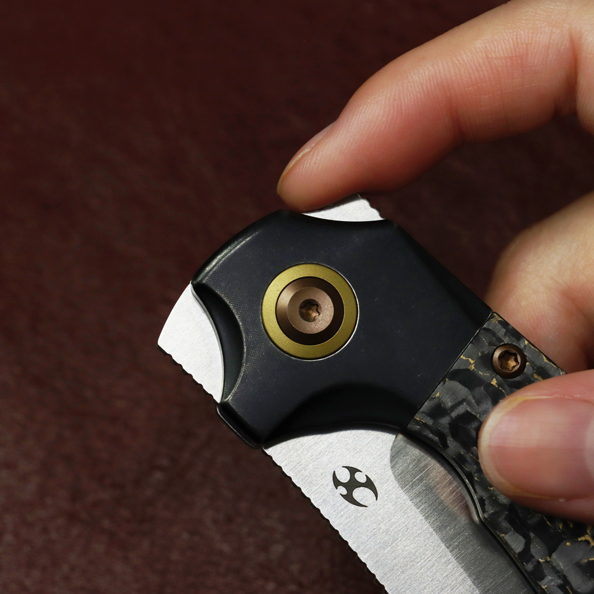 Kansept Pluto K3129A1 blade detail – satin S90V drop point