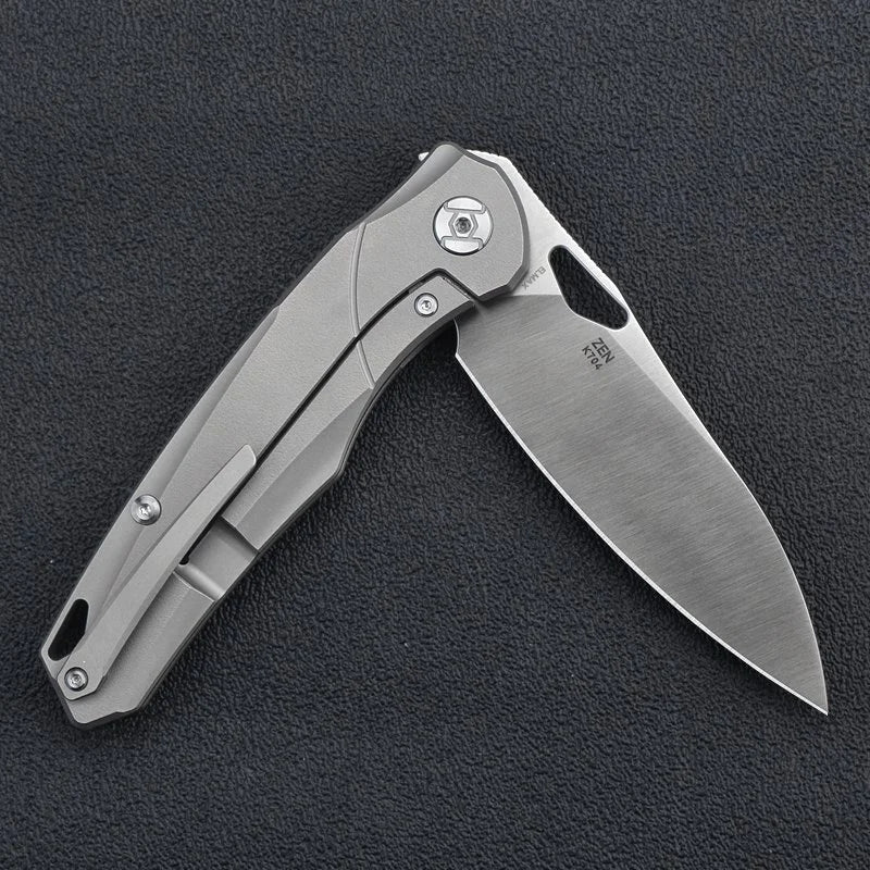 Kunwu ZEN K704 blade detail, satin ELMAX