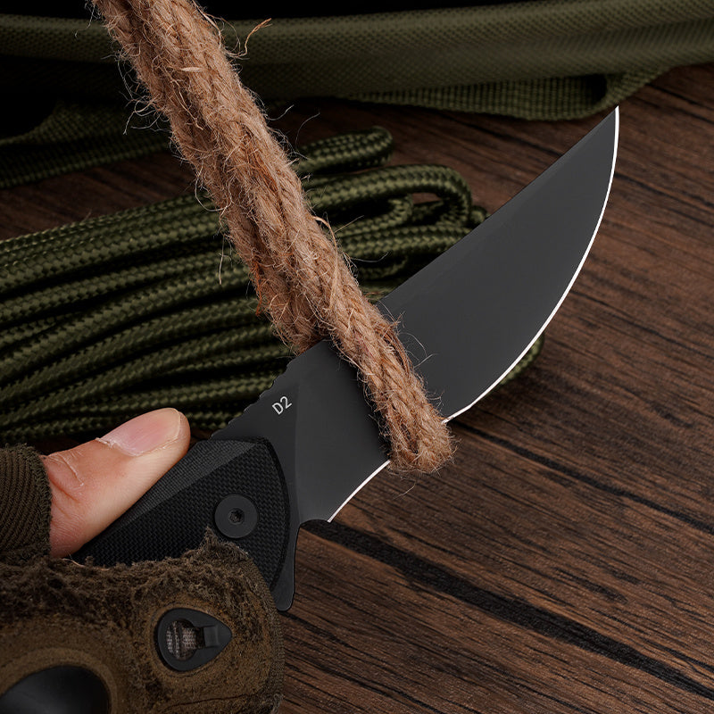 Klaken Falcon KL-02-BlackG10 blade detail – black PVD D2 cutting rope