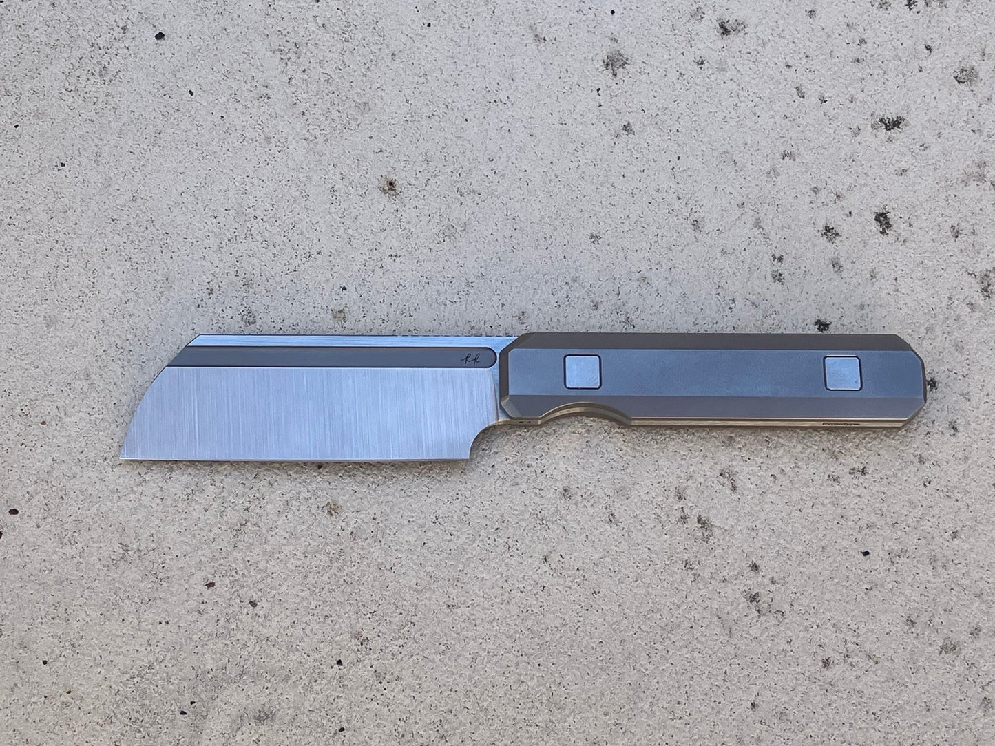 Knife Standards RR Station Fixed 'Ti' – Vanax SuperClean, Titanium Handle