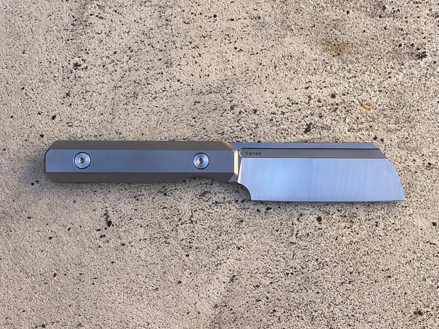 Knife Standards RR Station Fixed 'Ti' – Vanax SuperClean, Titanium Handle