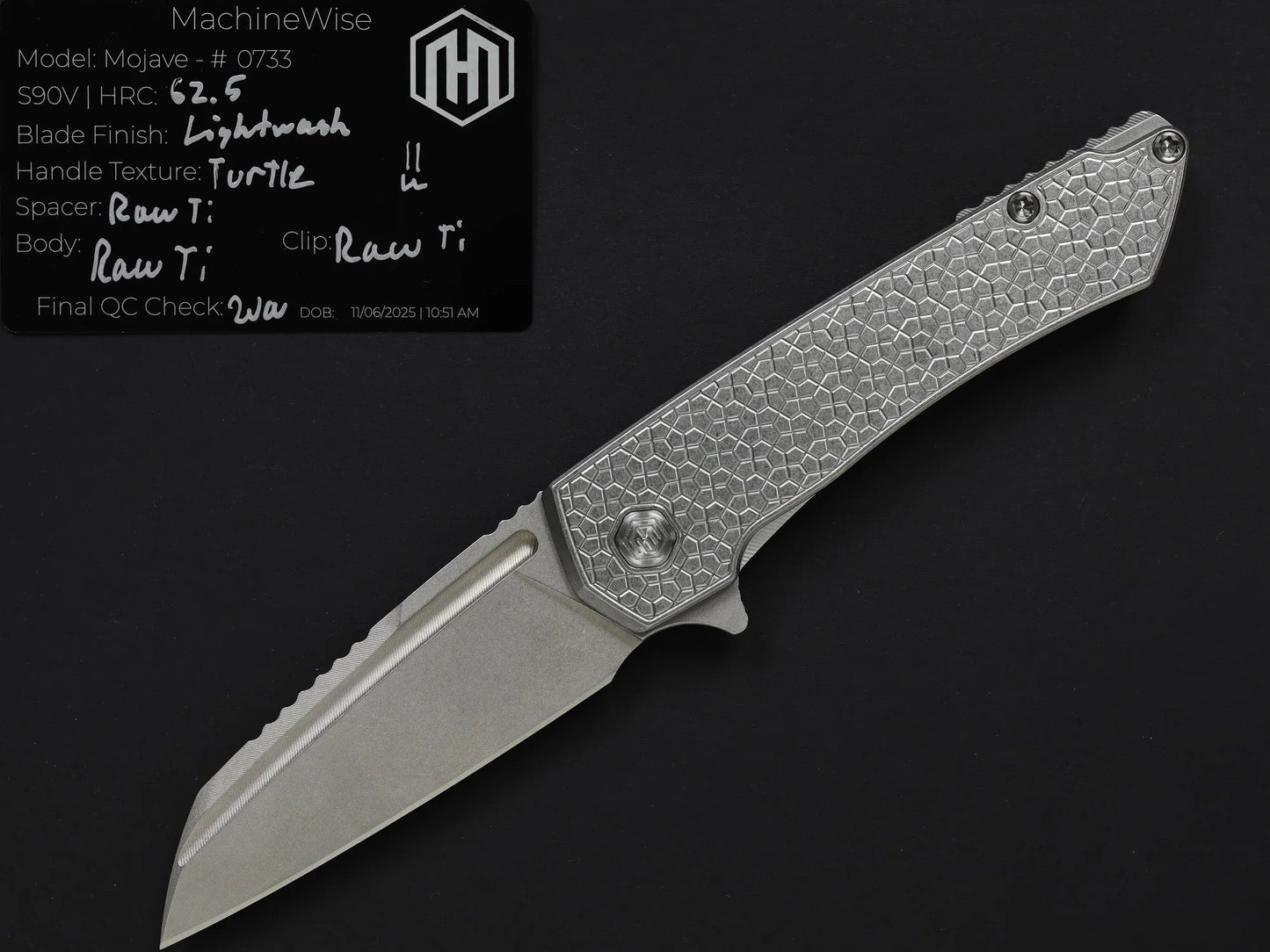 Machinewise Mojave 0733 – 3.45" Lightwash S90V Blade, Turtle Textured Titanium Handles