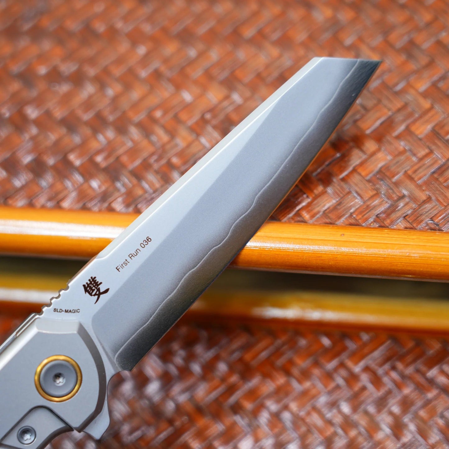 North Mountain Blade Echo 2506-Grid – 3.5" SLD-Magic Sheepsfoot Titanium Frame Lock Knife