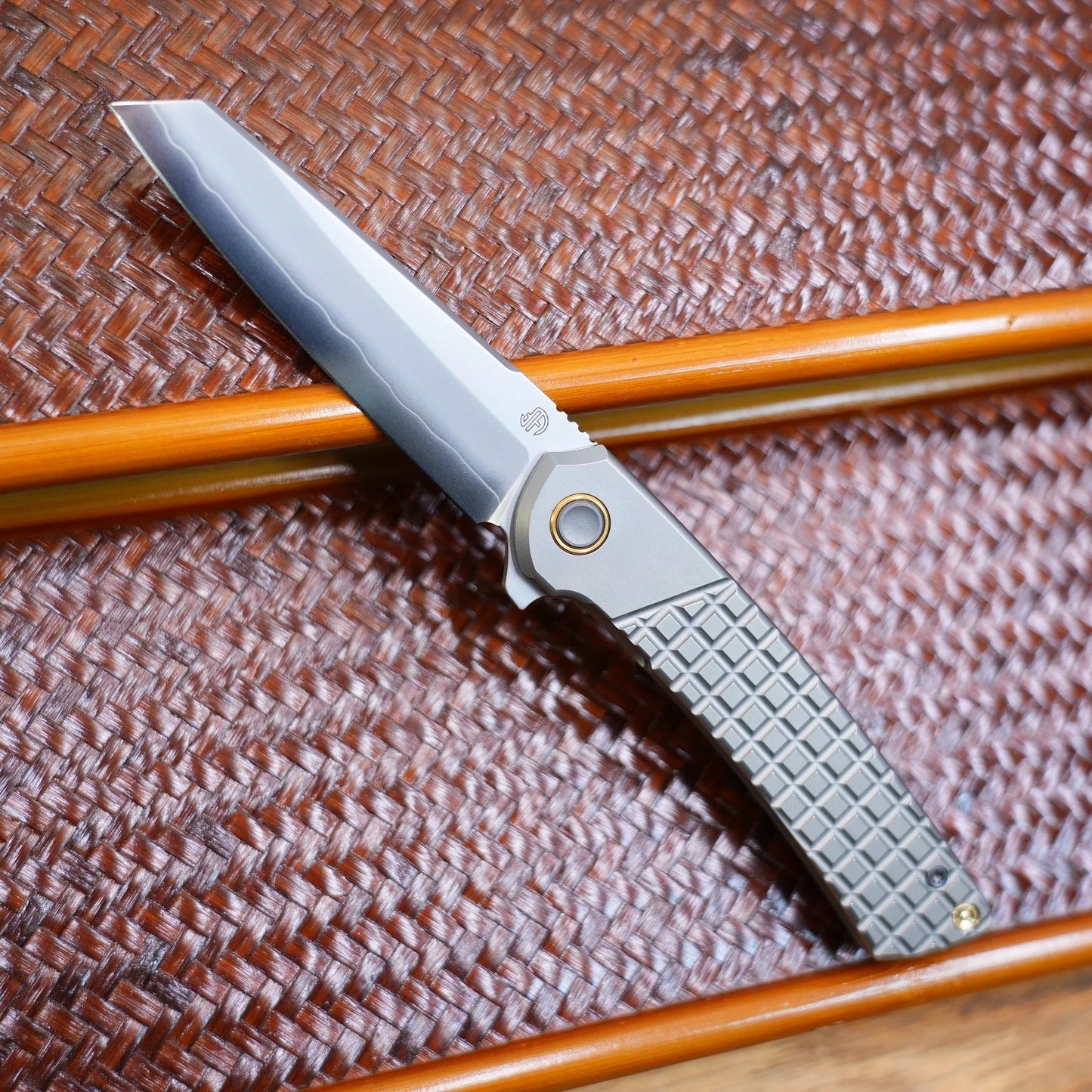 North Mountain Blade Echo 2506-Grid – 3.5" SLD-Magic Sheepsfoot Titanium Frame Lock Knife