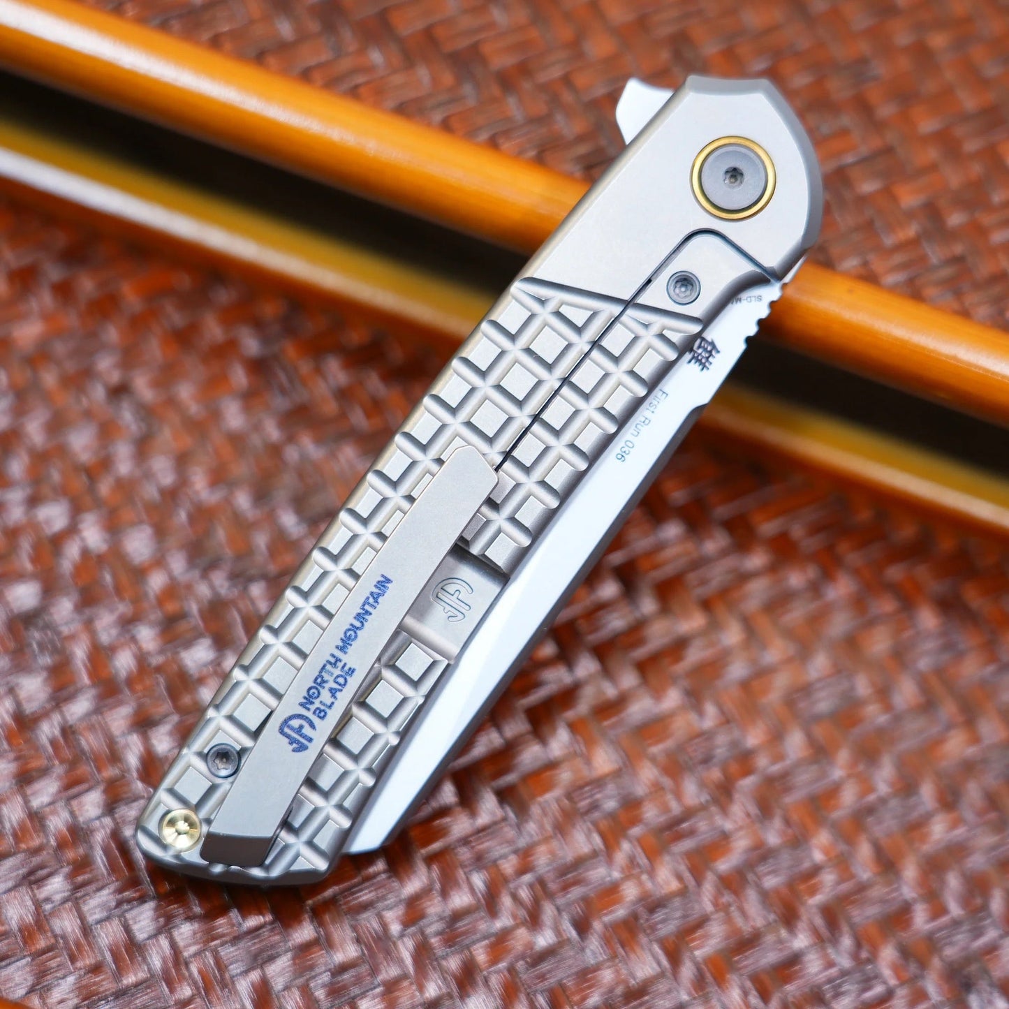 North Mountain Blade Echo 2506-Grid – 3.5" SLD-Magic Sheepsfoot Titanium Frame Lock Knife