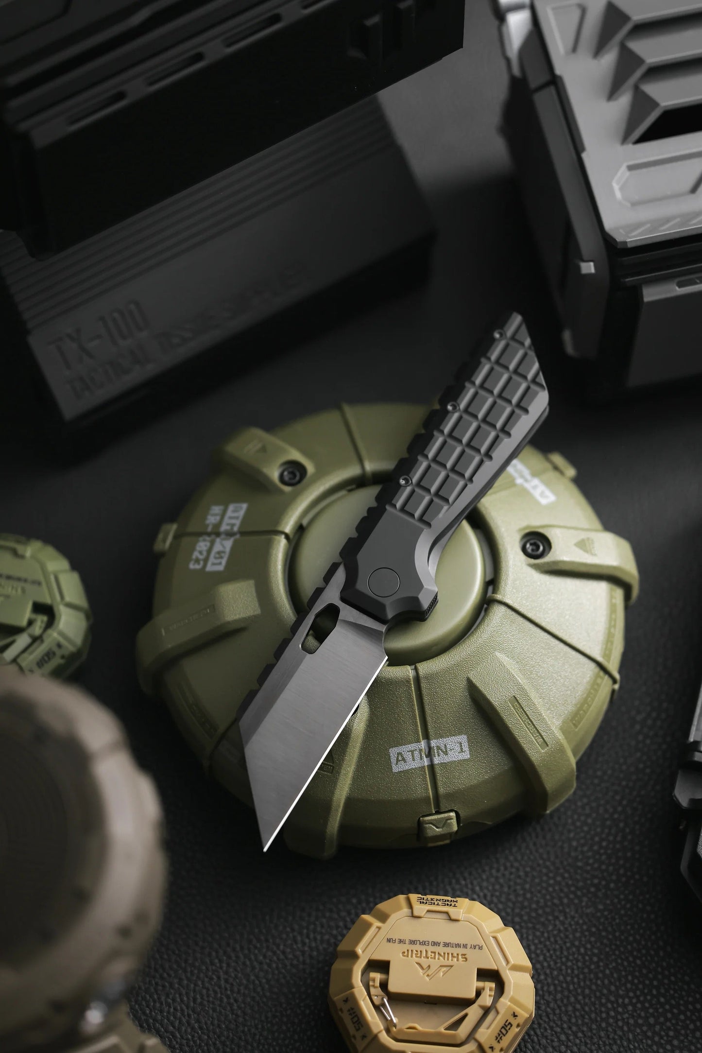 North Mountain Blade x Jason Grant The Gripper V2 3V DLC Blade Black Titanium Handles| 2537-TI-DLC