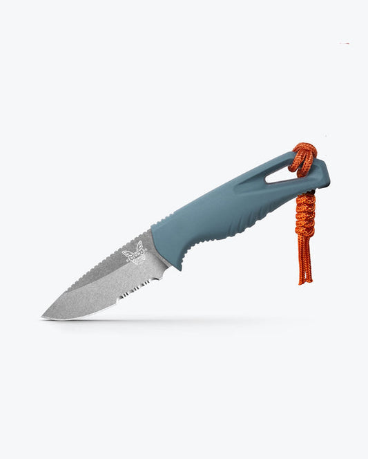 Benchmade Intersect 2.68" CPM-MagnaCut Serrated Blade with Depth Blue Santoprene Handle - 18050S